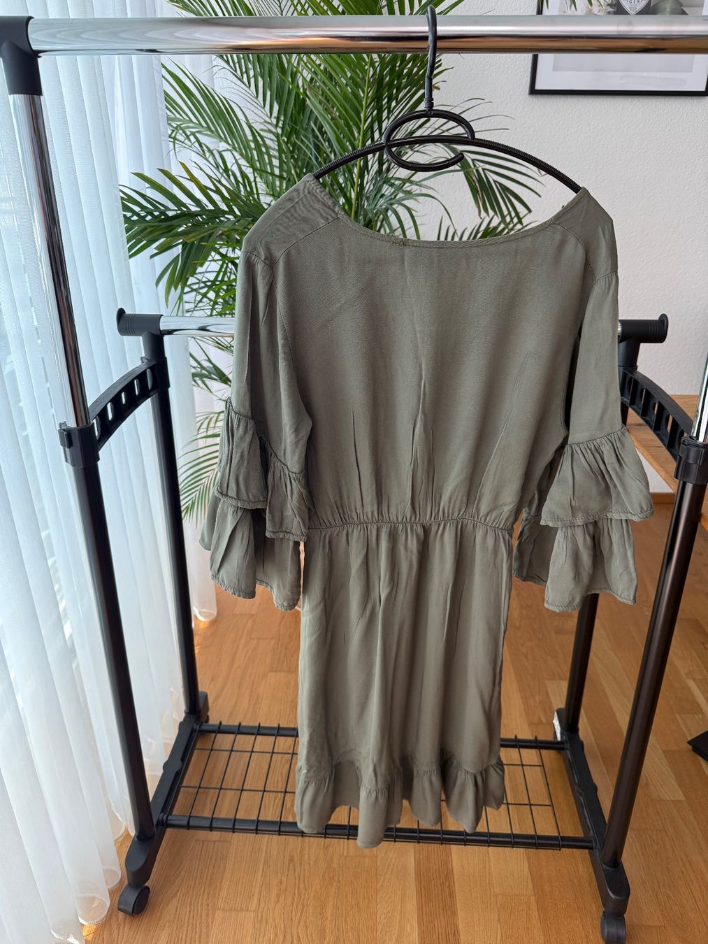 Zebra Kleider: kleid (xs) – Gebraucht aus Freidorf TG von zweithandware 1