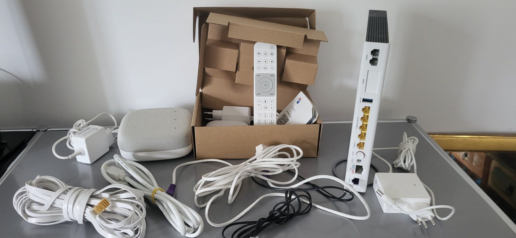 Swisscom Cavi: TV-Box-Kabel Konvolut – Usato da Magliaso venduto da m_tardy