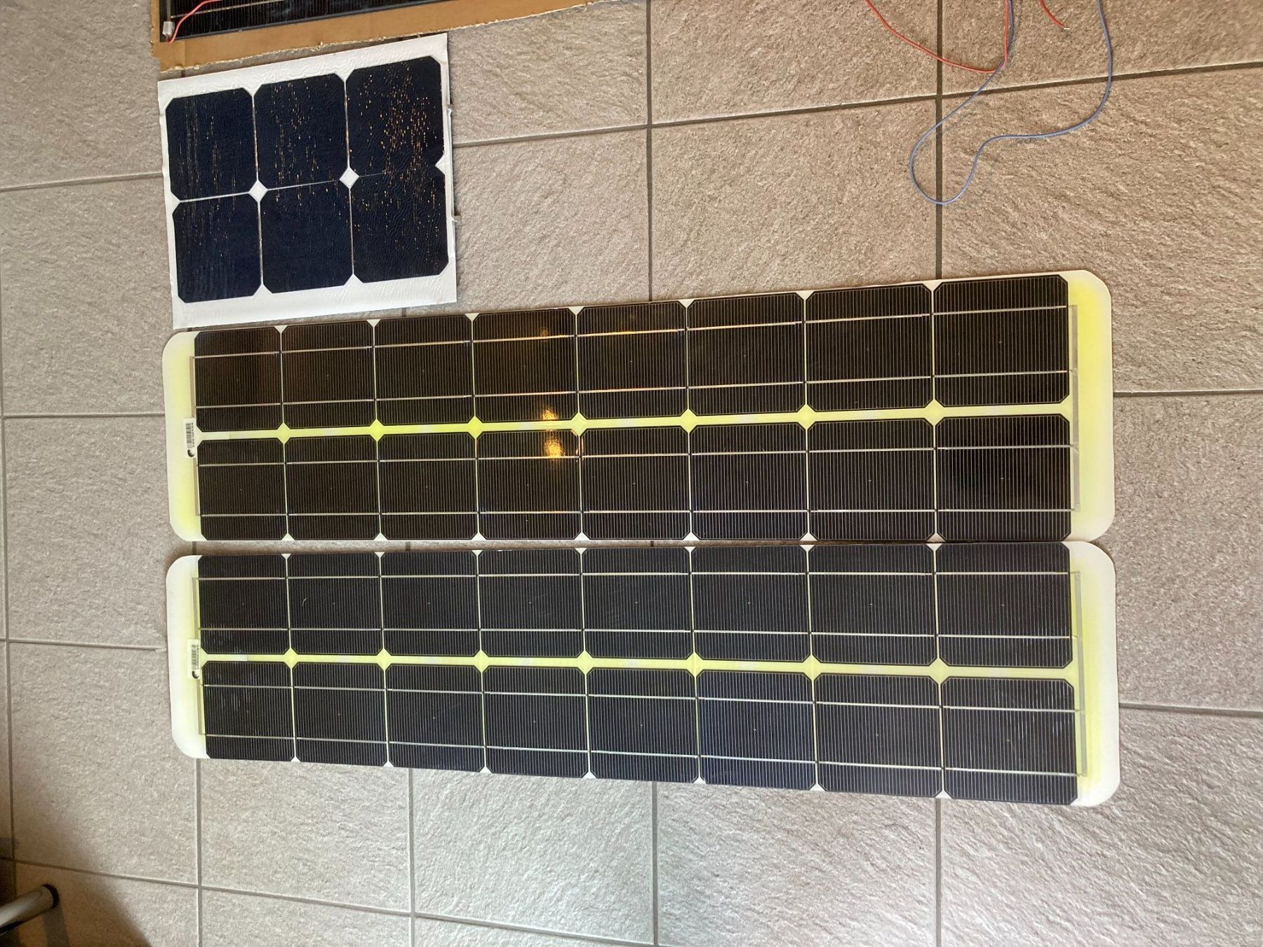 Dispositivi a energia solare: Solarpanels - Solarimpulse - Diverse flexibel / Glas – Usato da Heimberg venduto da Mehrwertdienst 3