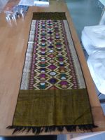 schöne Tischdecke  Tischläufer  ca 130 x 42 cm