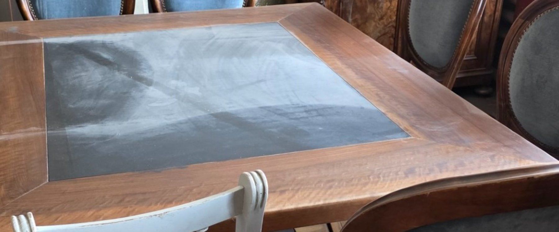 Tables: Wunderschöner, unrestaurierter Tisch mit Schieferplatte – D'occasion à Flums par Flumsantik 5