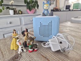 Toniebox hellblau mit Ladestation und 5 Tonie Figuren