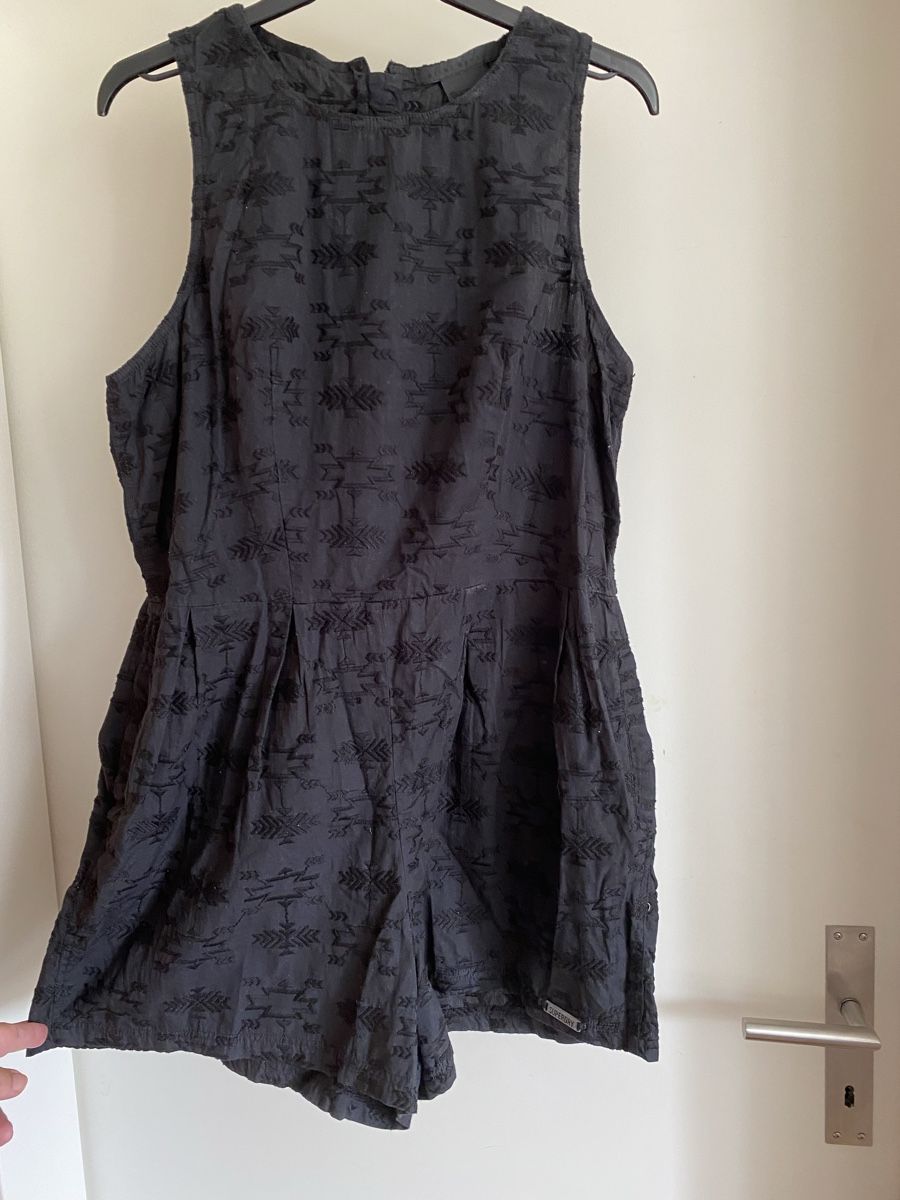 Tute: Superdry Jumpsuit Gr. M schwarz – Usato da Hünenberg venduto da a.u.849
