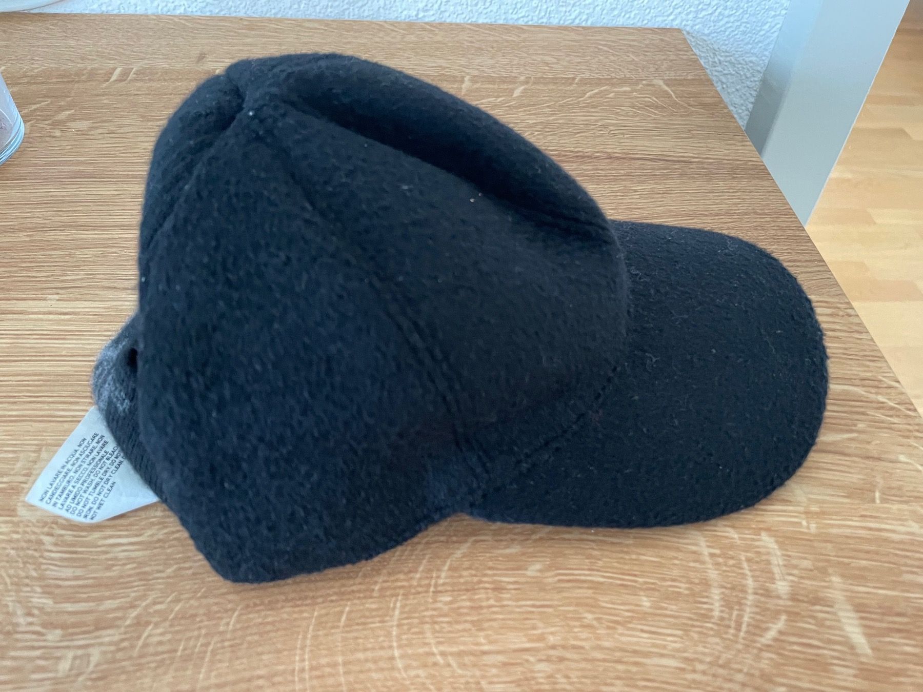 Max Mara Copricapi, berretti & cappellini: Max mara Cashmere Cap 57cm – Nuovo (secondo la descrizione) da zürich venduto da Ildiavolovesteprada