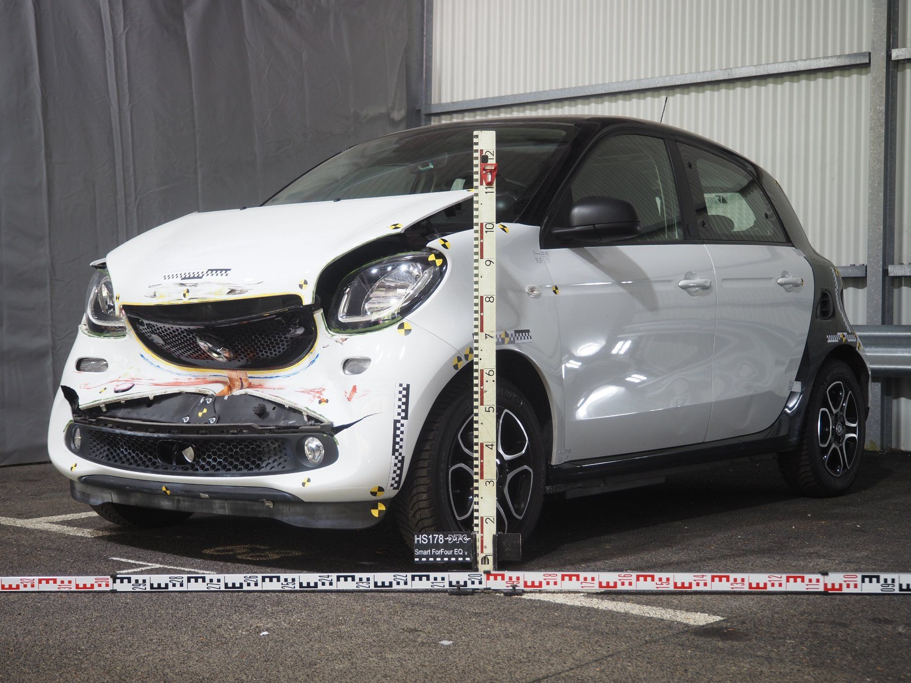 Smart Autos: Smart ForFour EQ – Defekt aus Vauffelin von DTC-pSi 1