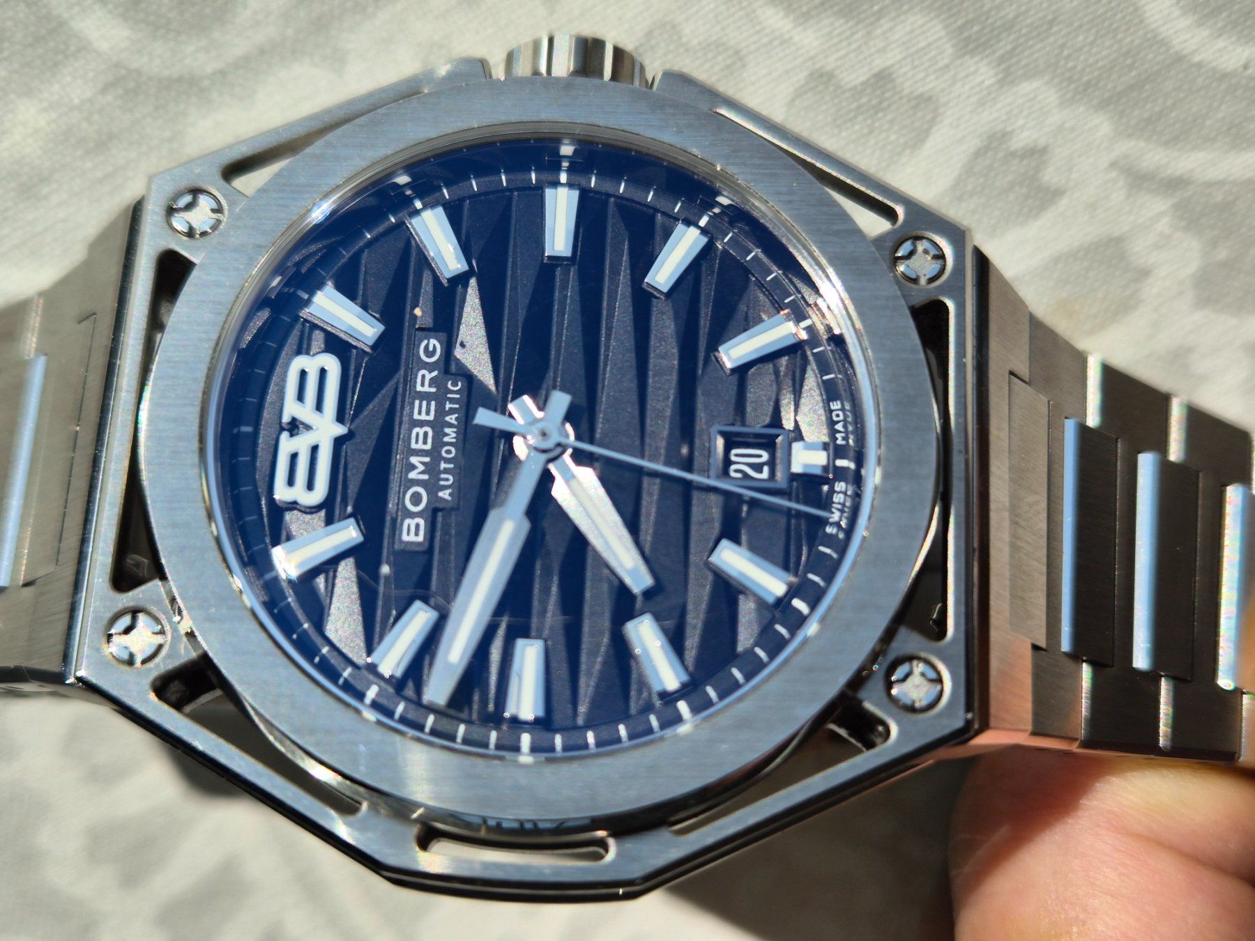 Bomberg Montres: Bomberg Edge Core Automatic black – D'occasion à Chabrey par Horology 3