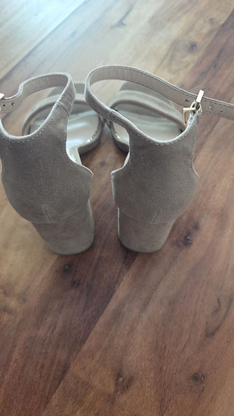 Chaussures femmes: Sandaletten beige - Grösse 37 – D'occasion à Wohlen AG par steffi_Bee 4