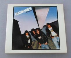 RAMONES - Leave Home - Remastered + Bonustracks