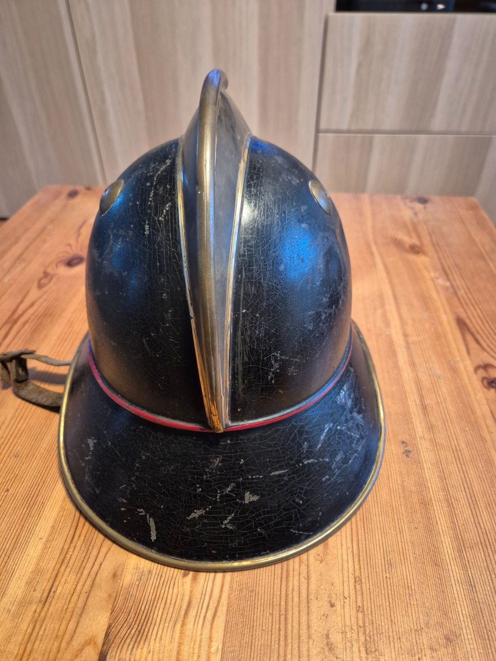 Pompieri: Alter Feuerwehrhelm – Usato da Dietikon venduto da 4loki 3