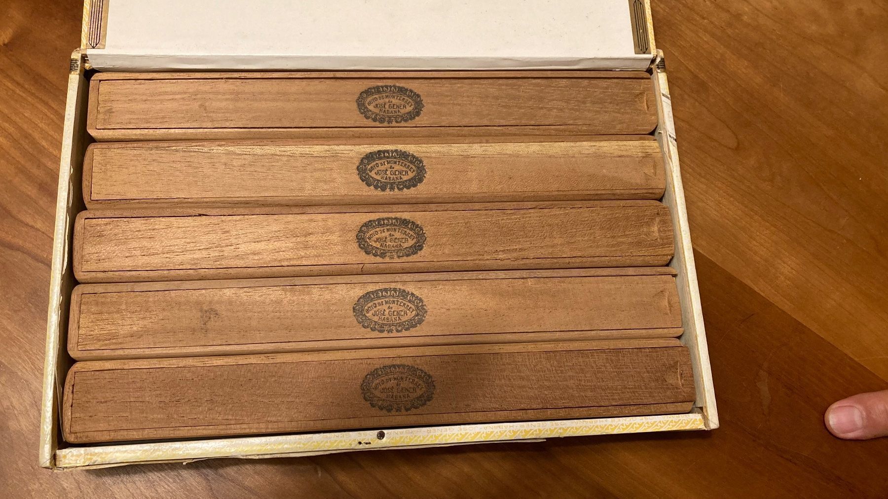 Sigari: Hoyo de Monterey Particulares – Nuovo e nell'imballaggio originale da Teufen AR venduto da Partagas69 4