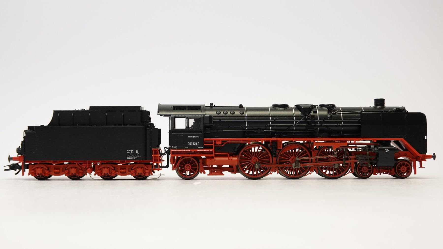 Märklin Modelleisenbahnen: e14 Märklin 39008 DB BR 01 Dampflok Ep III – Gebraucht aus Thun von evinka_gmbh 3