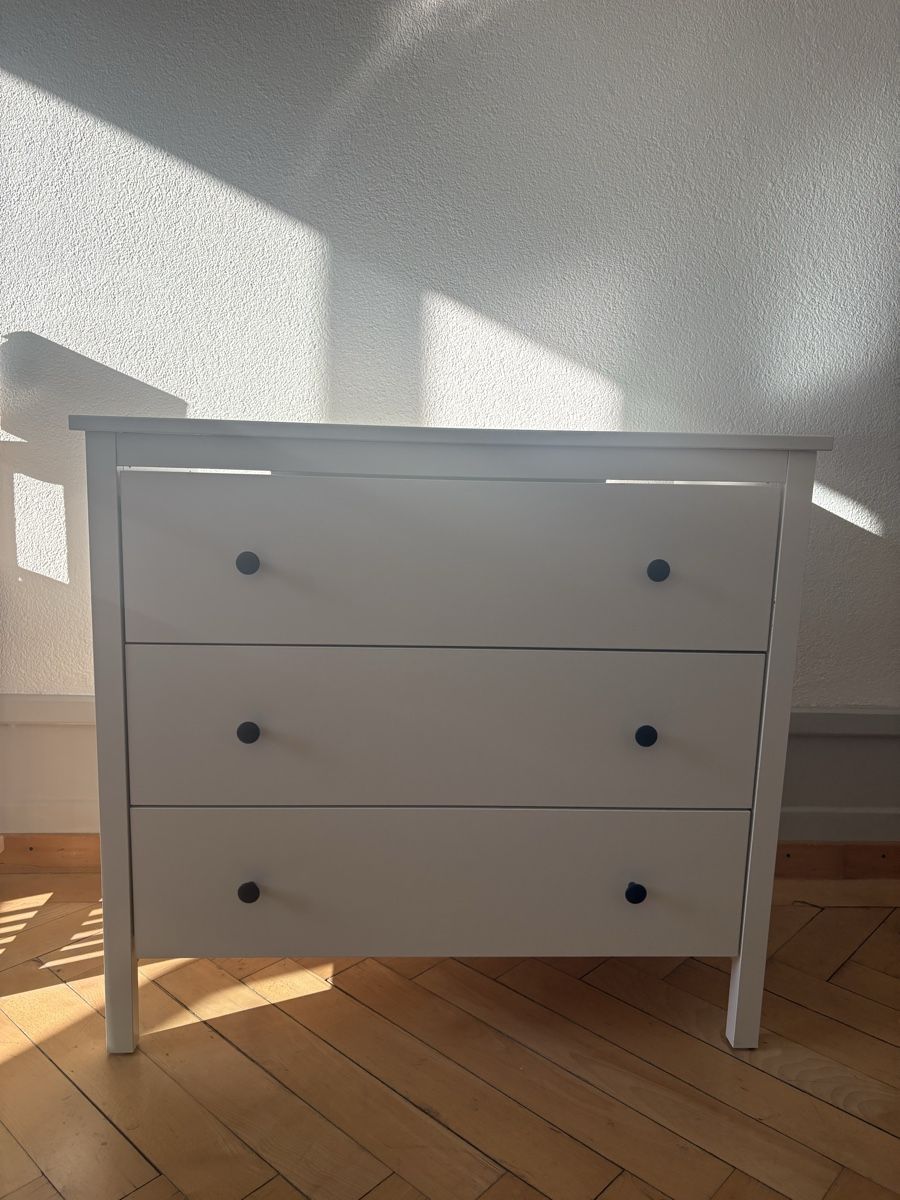 Commodes: IKEA HENSVIK Kommode – D'occasion à Zürich par lpfra1