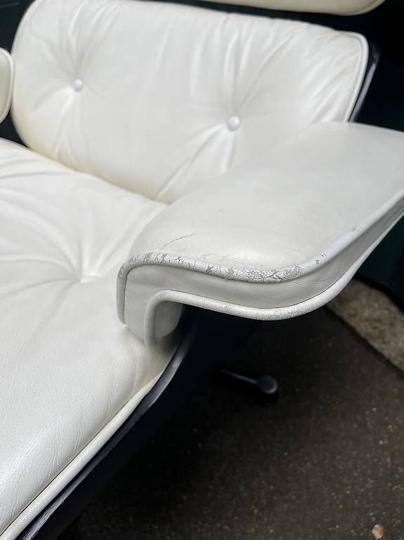 Vitra Sessel: Eames Lounge Chair in weiss – Gebraucht aus basel von rub_p5br 4