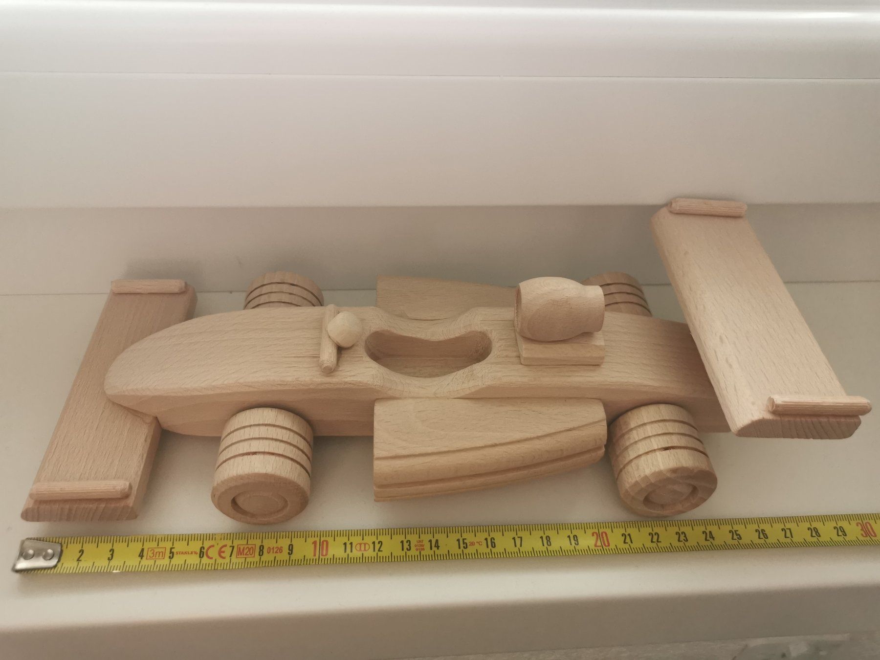 Giocattoli: Holz Rennauto – Usato da Abtwil SG venduto da k0n_xp9v 1