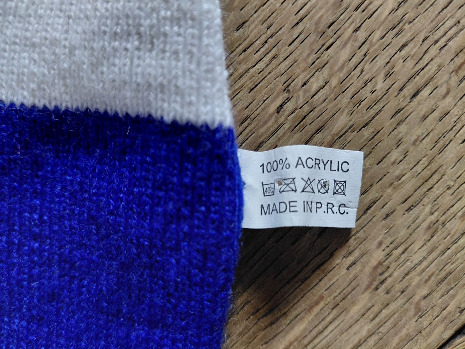 Foulard & Sciarpe: Fanschal Poznan KKS Lech – Usato da Winterthur venduto da SilverFR 2