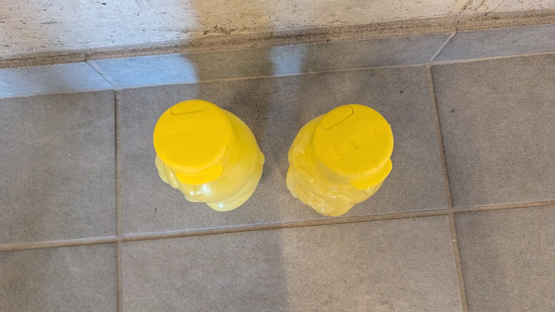 Borracce & Thermos: 2 Stück Kinder Tupper Trinkflasche – Usato da Kirchdorf AG venduto da Reto2005 1