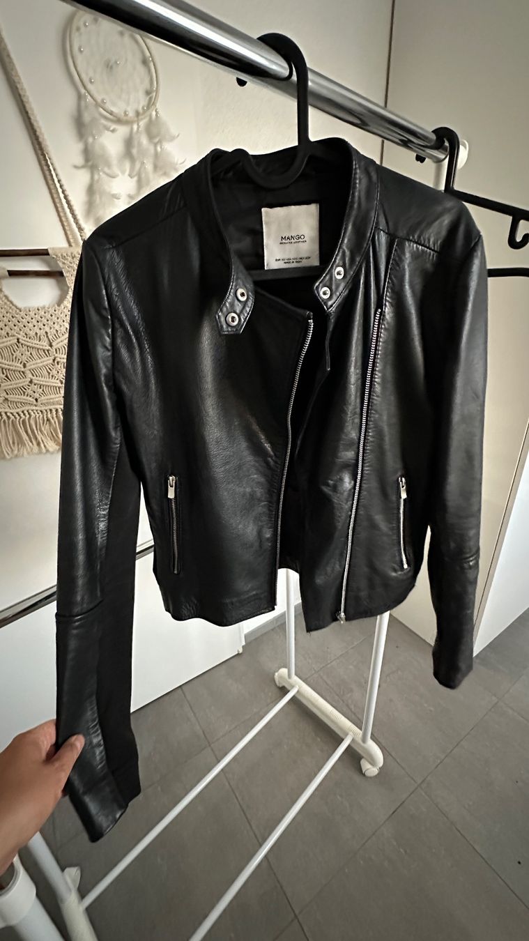 Mango Jacken: Echtlederjacke Mango Gr. XS – Gebraucht aus Pfungen von nik_9wv9