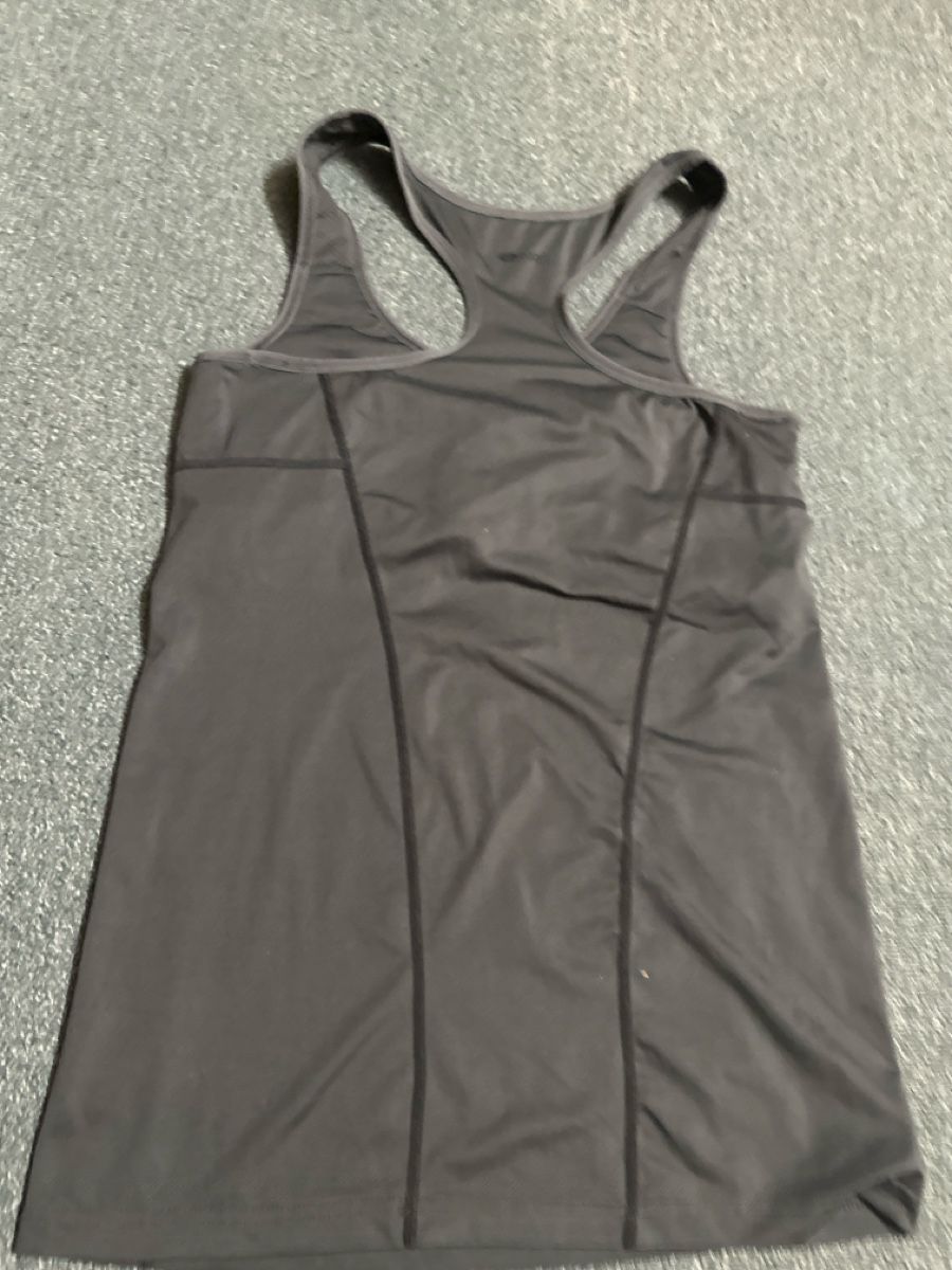 Top: Sporttop NRG Gr M – Usato da Baltschieder venduto da YmroBe 1