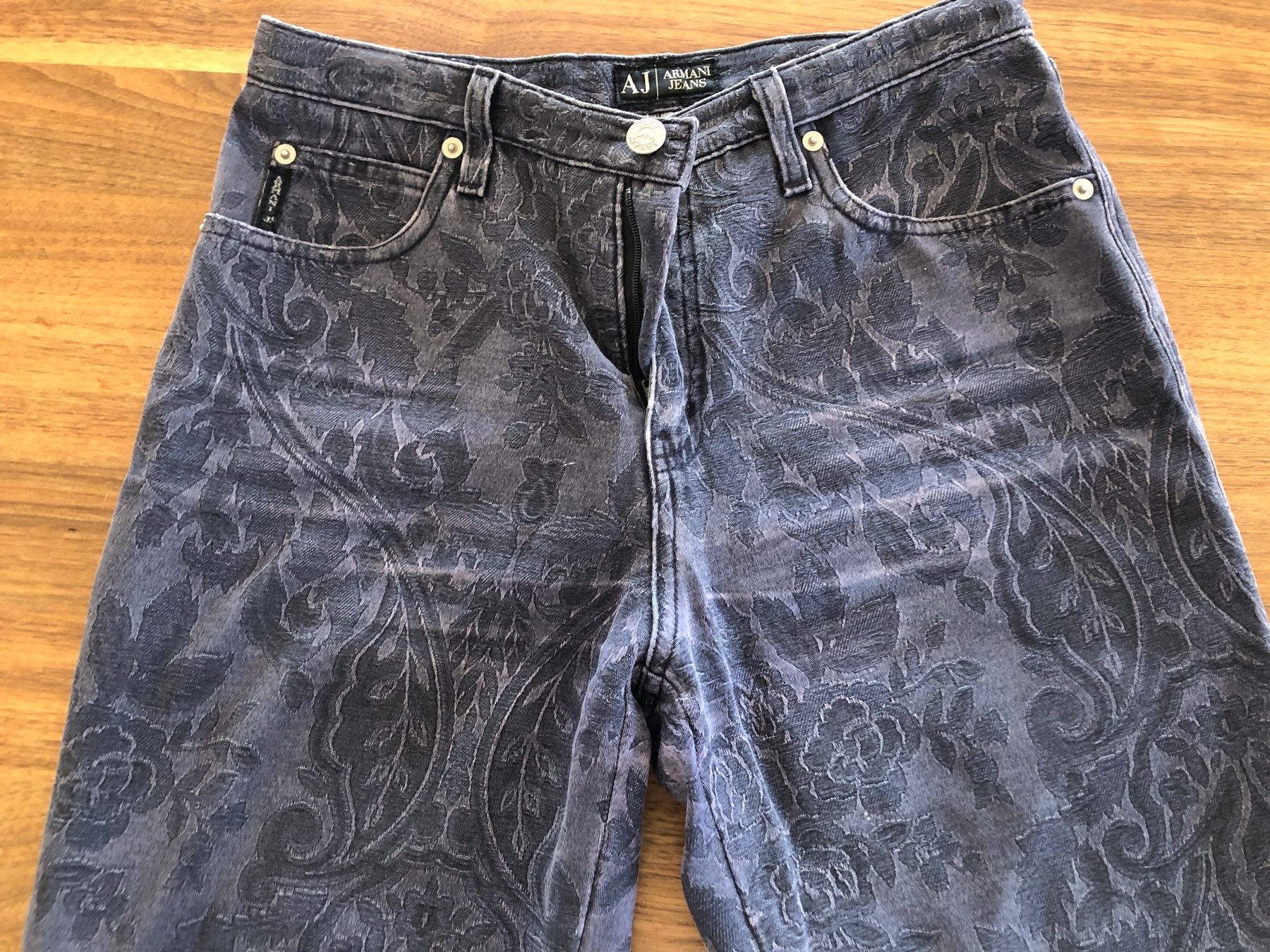 Armani Jeans: Armani Jeans Grösse 29 eher S – Usato da Zollikofen venduto da lorik007 3