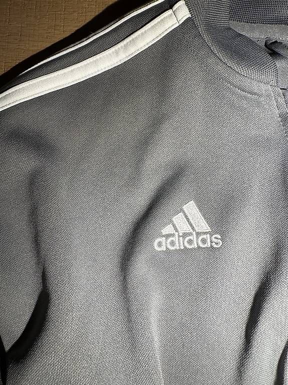 Adidas Giacche: Adidas jacket grise – Usato da Fully venduto da Luca_J.F. 5