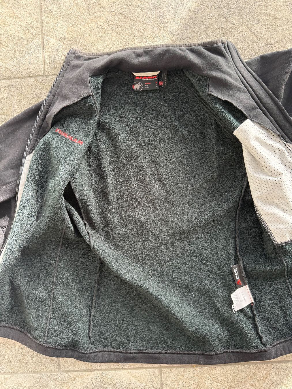 Mammut Giacche: Fleecejacke Mammut schwarz Grösse S – Usato da Menznau venduto da sasna 2