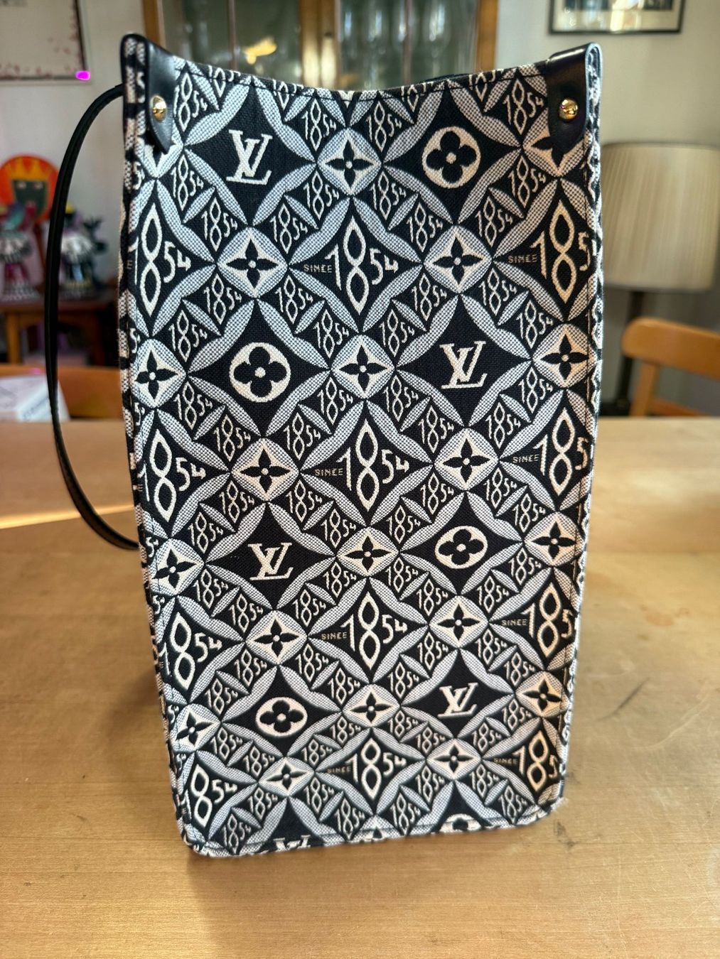 Louis Vuitton Borse: LOUIS VUITTON ONTHEGO GM SINCE 1854 – Usato da Basel venduto da tigerchen60 3