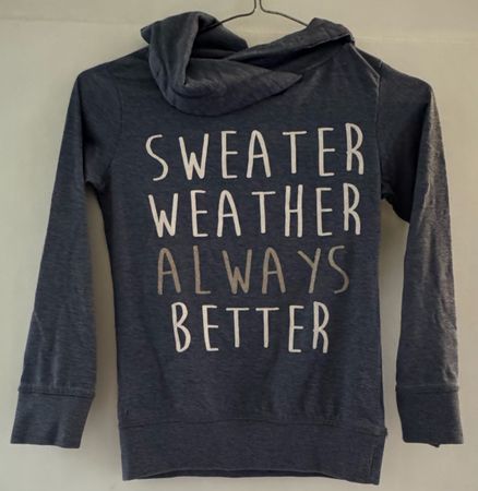 Cool Hoodie for Sweater Weather - Size 128cm!