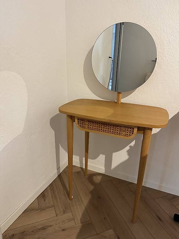Tavoli da trucco: Schminktisch Rattan/Holz – Usato da Rümlang venduto da des_qg77