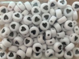 Bastelperlen Herz schwarz weiss, 100 Stück