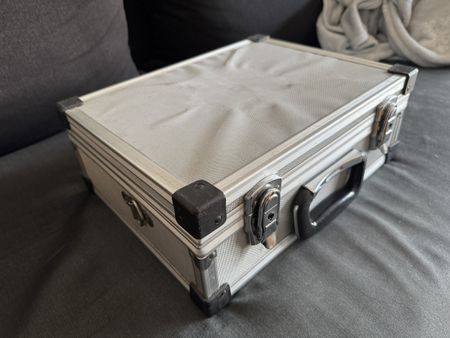 Boîte de rangement en aluminium
