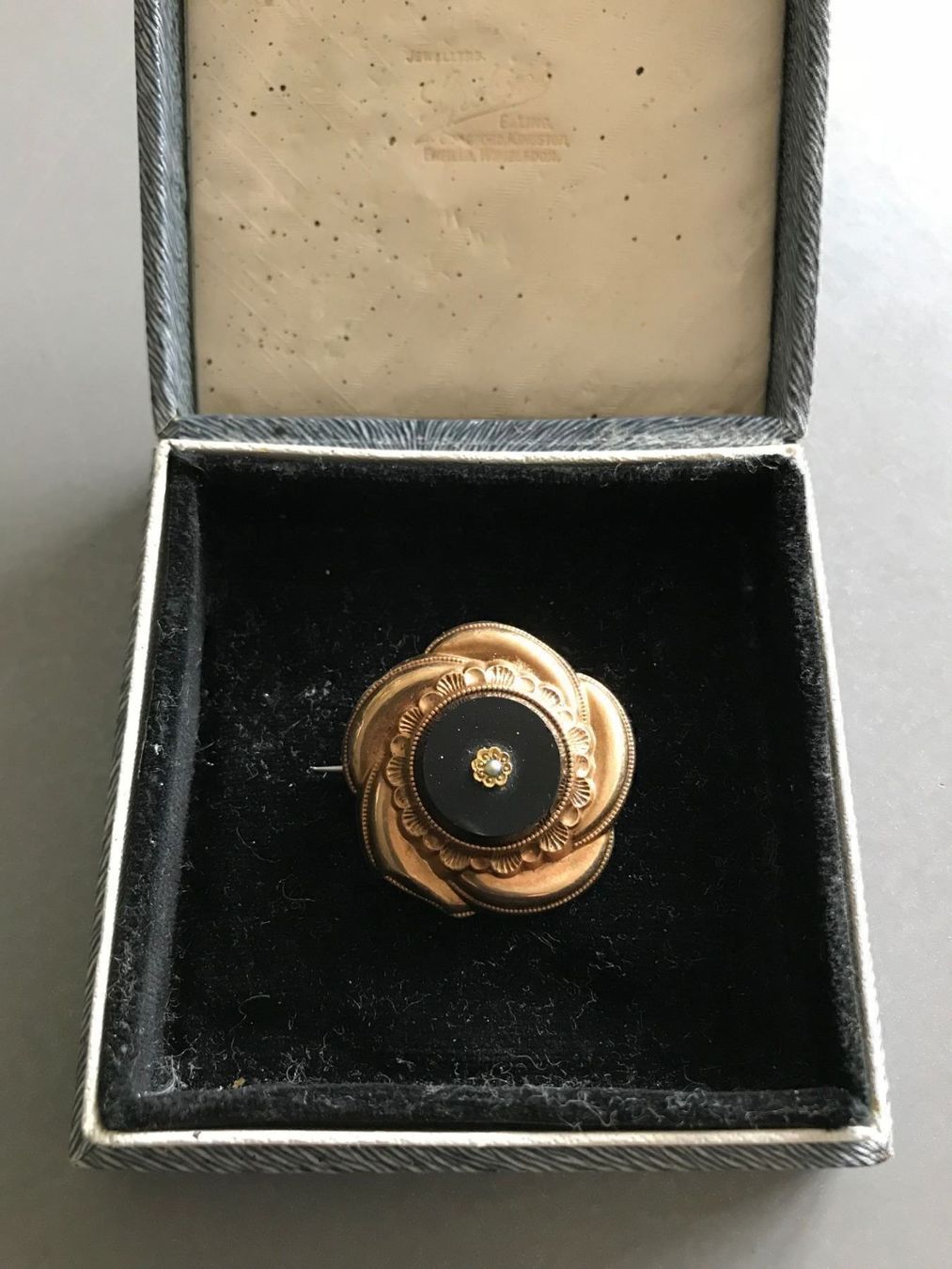 Ciondoli: gold riesig BIEDERMEIER pin&pendant Box – Usato da Basel venduto da gretchen03