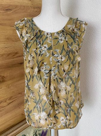 Top mit Rüschen von NILE. Blusentop, Bluse. Gr. S. NEU.
