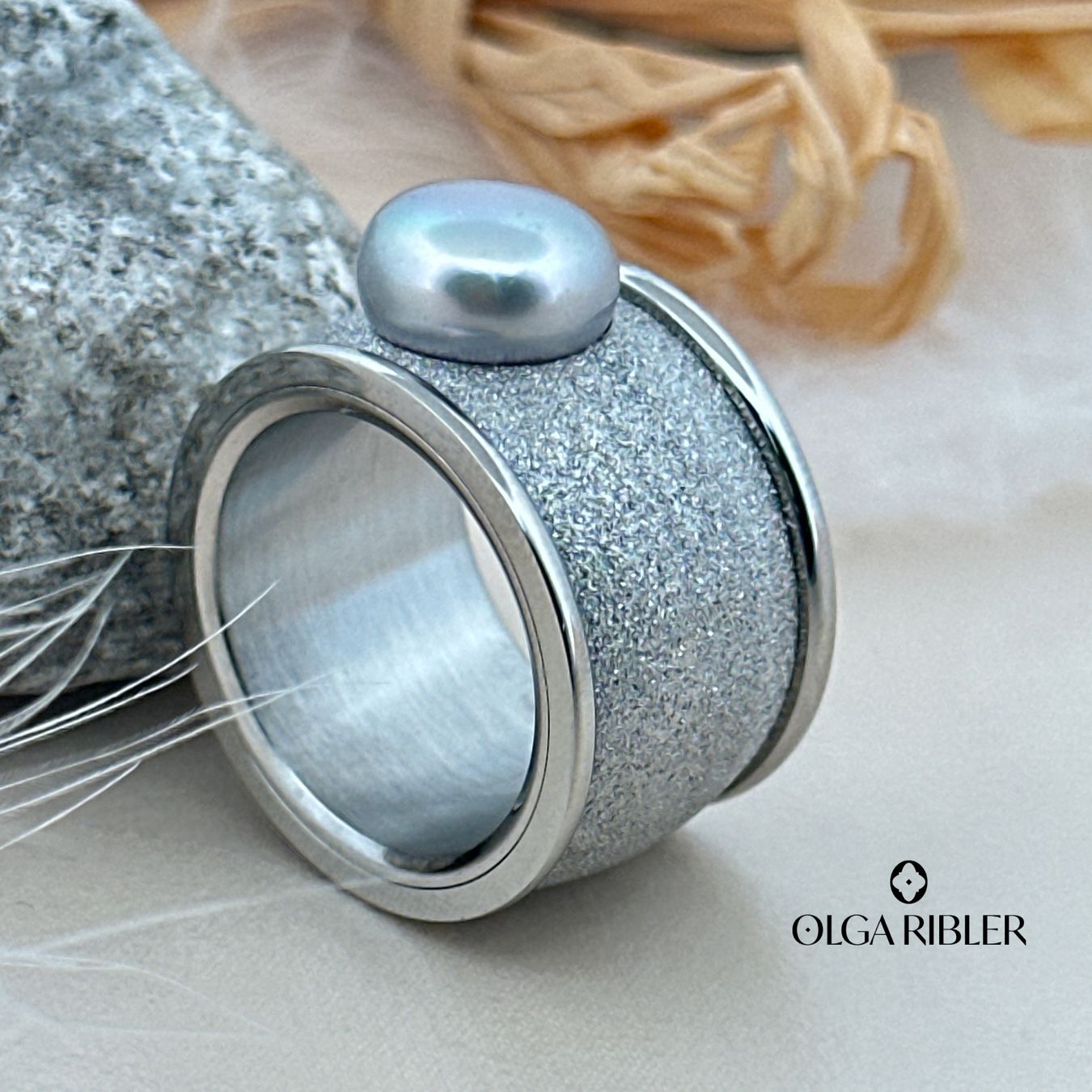 Olga Ribler Anelli: Edelstahlring mit Perle, Gr. 55 – Nuovo (secondo la descrizione) da Luzern venduto da MonikaS03 1