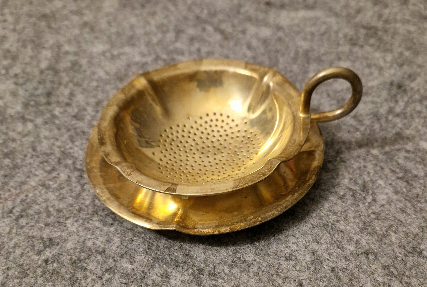 Elettrodomestici da cucina: Vintage Teesieb mit Untersatz SIGG – Usato da Zürich venduto da silver-team 2