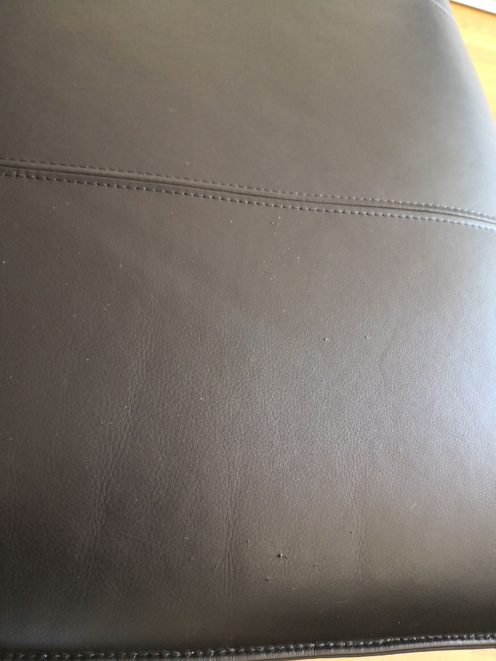 Ikea Sofas: Schwarzes Ledersofa Ikea – Neu (gemäss Beschreibung) aus Dietlikon von len_6qjk 4