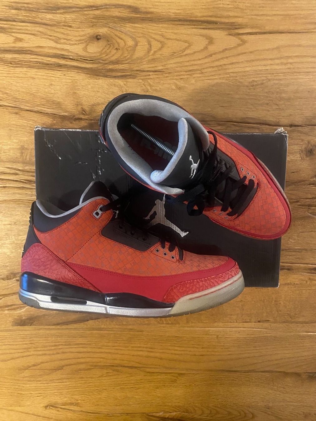 Nike Scarpe da uomo: Air Jordan 3 Retro Doernbecher – Usato da Zürich venduto da sell_my_stuff 1