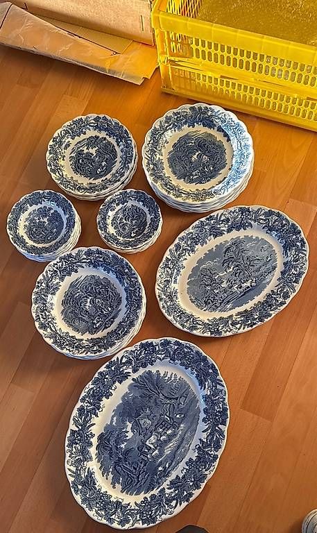 Set di piatti: British Scenery Geschirrset – Usato da Bern venduto da fab_tx65