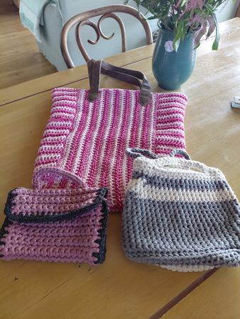 LOT  DE SAC  CROCHET