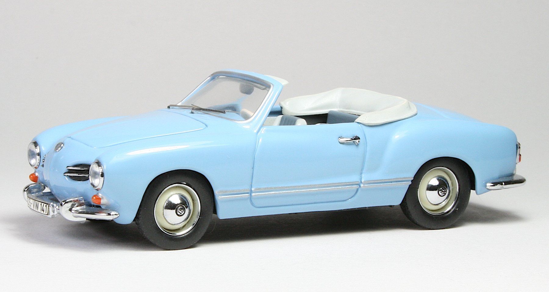 Minichamps Modellini d'auto: Minichamps VW Karmann Ghia Cabriolet – Nuovo (secondo la descrizione) da Elsau venduto da Peekay8 5