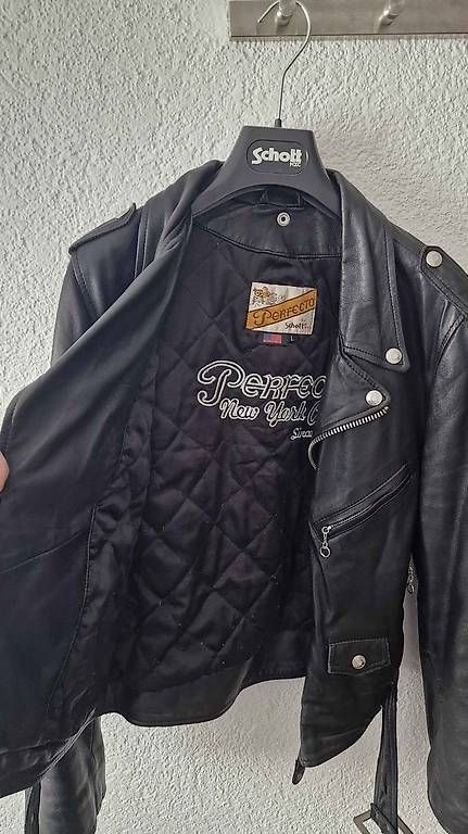 Jacken: Schott Lederjacke Damen – Gebraucht aus Elfingen von Yukuri 2