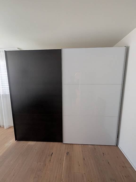 Pfister Armadi: Kleiderschrank – Usato da Schmerikon venduto da miri87altdorf