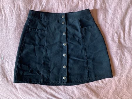 Mini-jupe noire H&M Divided taille 36 - Élégante!