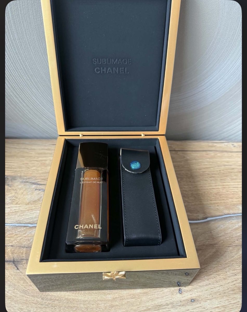 Chanel Cura del viso: Chanel Sublimage L'Extrait de Nuit - neu!! – Nuovo e nell'imballaggio originale da Niederglatt ZH venduto da karinso