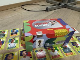 Panini FIFA 2026 Stickers 100 Box, + 24 Bonus Karten
