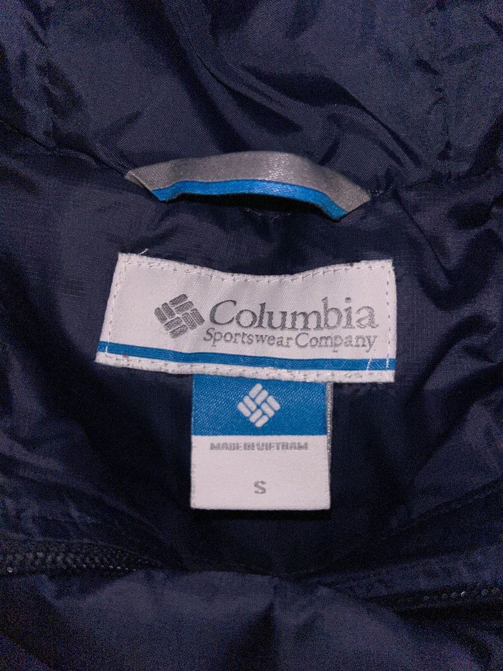 Columbia Giacche: Damenjacke Columbia – Usato da Visp venduto da I.G.-1909- 1