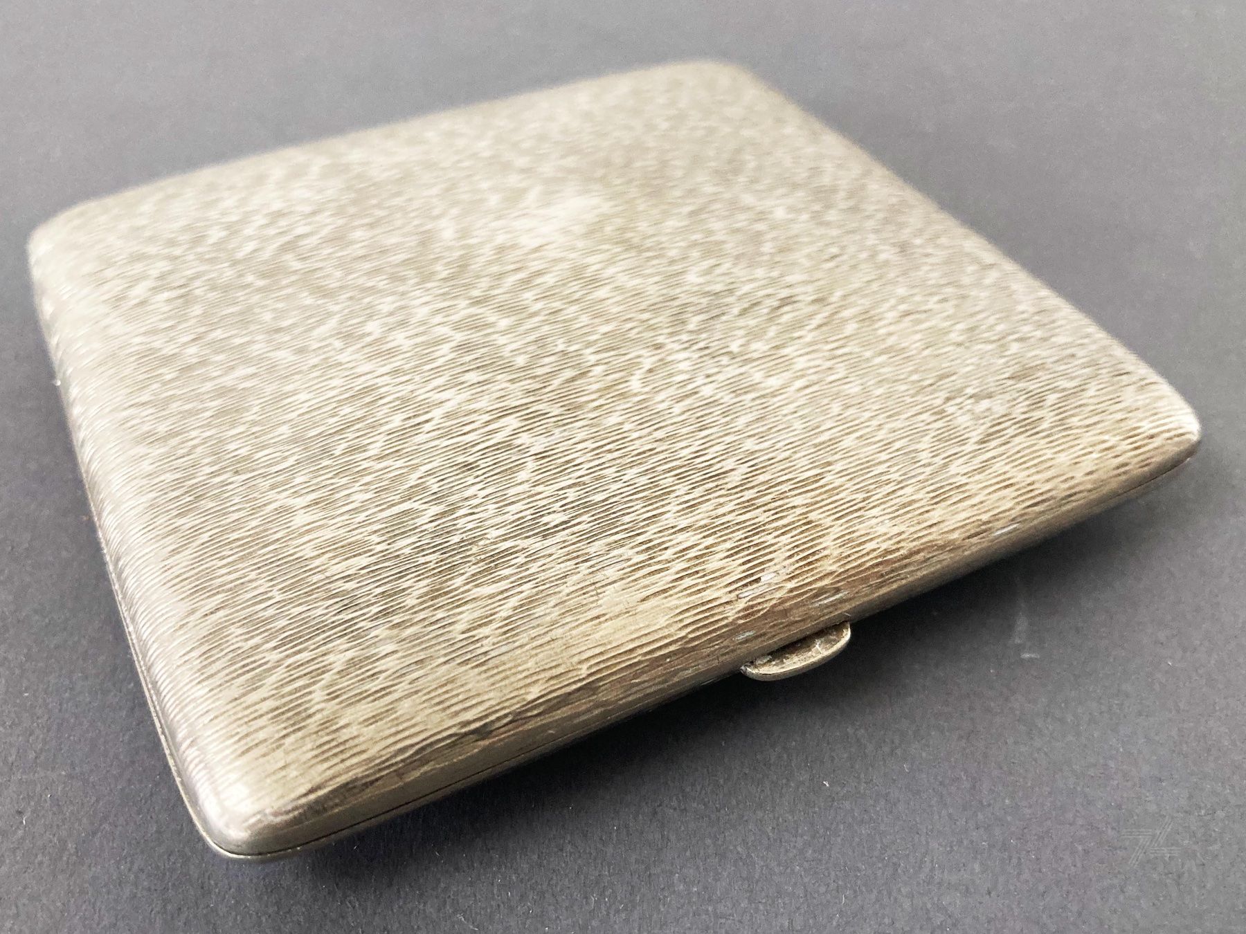 Altri Prodotti per fumatori: Zigarettenetui Versilbert ARG gepunzt gemustert ca. 9x11cm – Usato da Wetzikon ZH venduto da cyan74 1