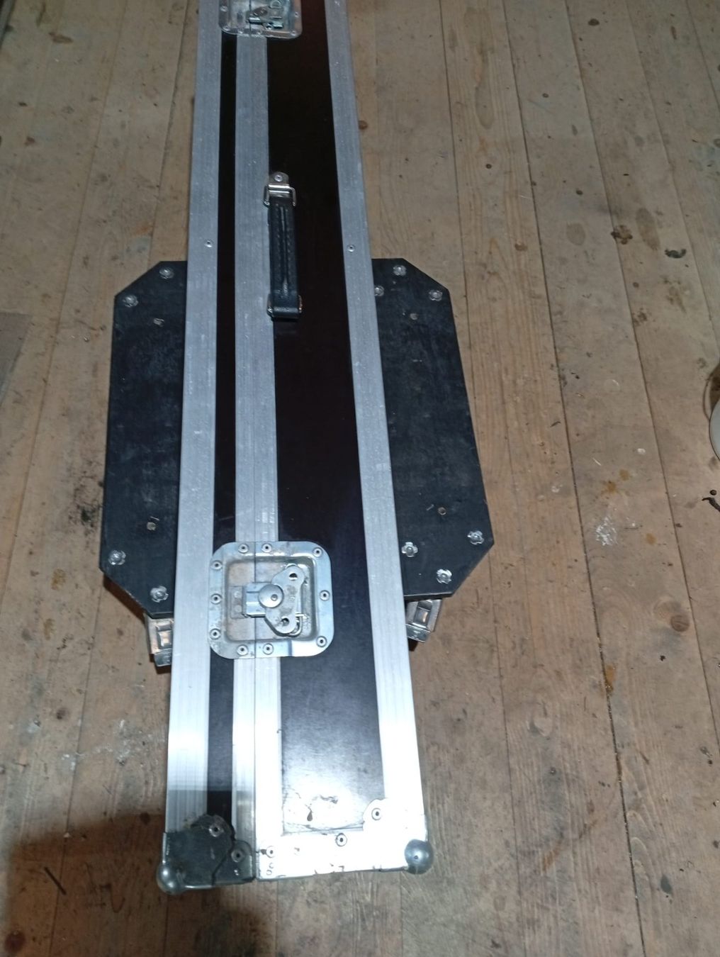 Strumenti musicali: Keyboard Flight  - 1220x 340x 200 mm – Usato da Koppigen venduto da connect1 3