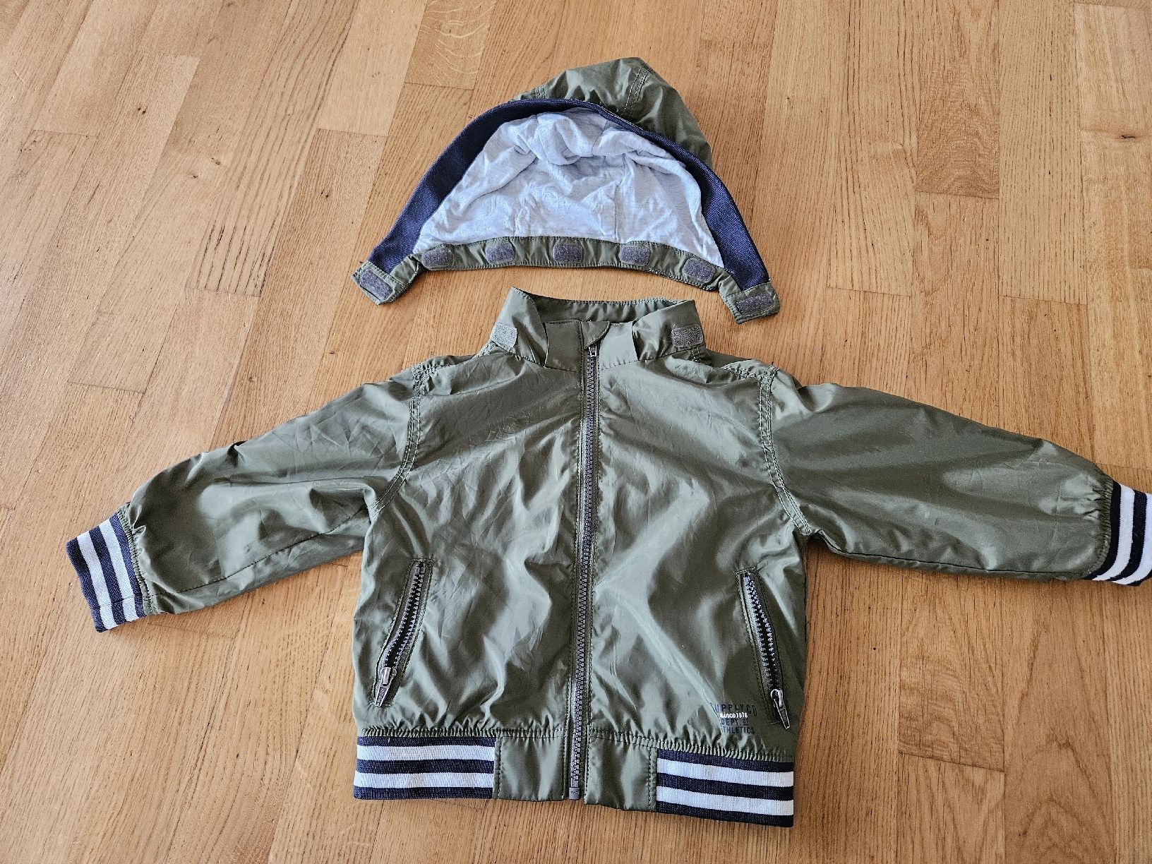 Giacche: Frühling/Herbst Übergangsjacke 98/104 – Usato da Rickenbach SO venduto da S.u.n.s.h.i.n.e.83 3