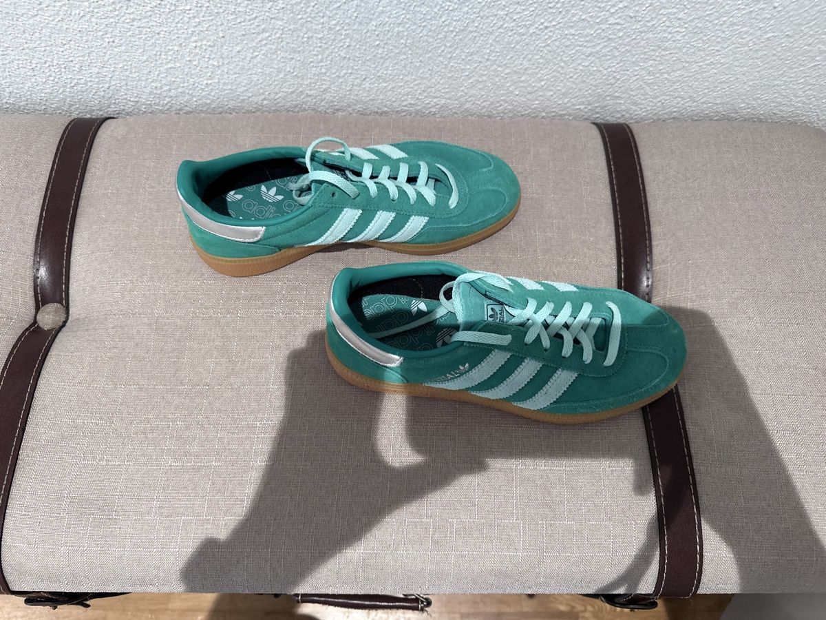 Adidas Damenschuhe: adidas spezial 38.5 – Gebraucht aus Ebikon von amaxandx 1
