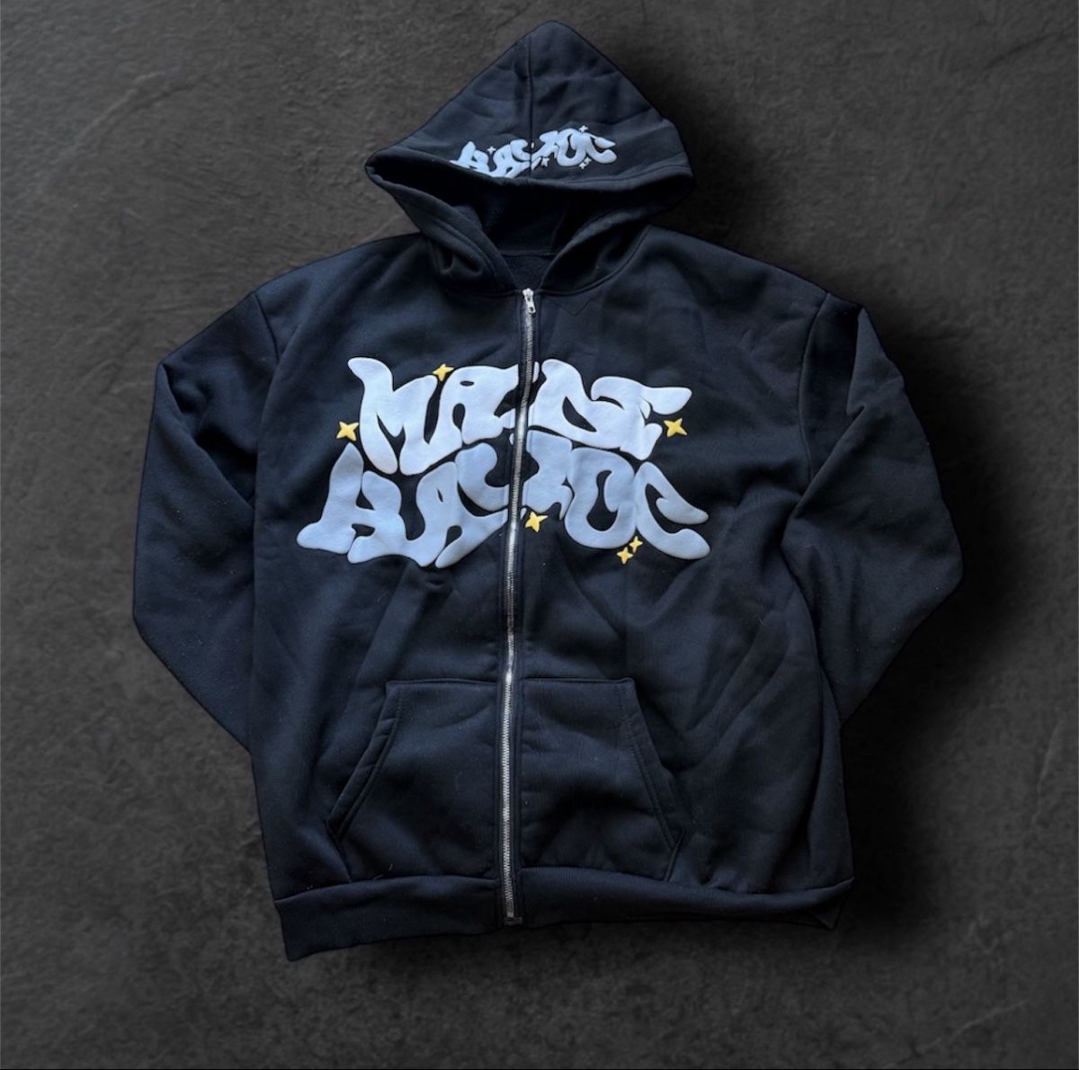 Maglioni & Felpe: Black Y2K Zip Hoodie - Size S – Usato da Basel venduto da Vintageflo16